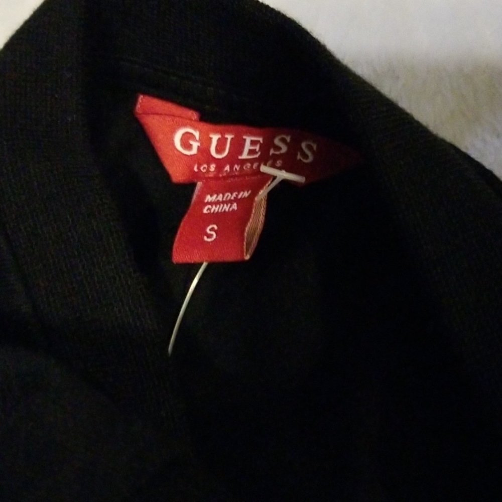 Guess - Picture 6 of 7